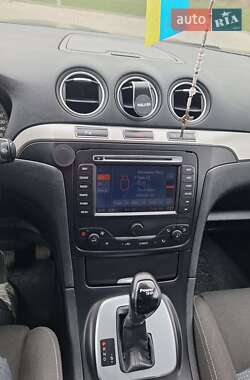 Ford S-Max  2012