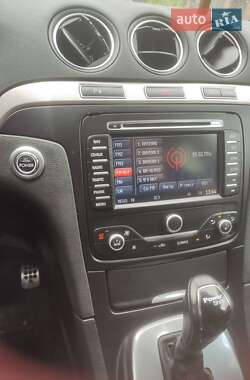 Ford S-Max  2012