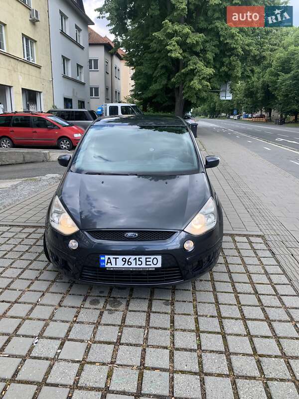 Минивэн Ford S-Max 2008 в Калуше