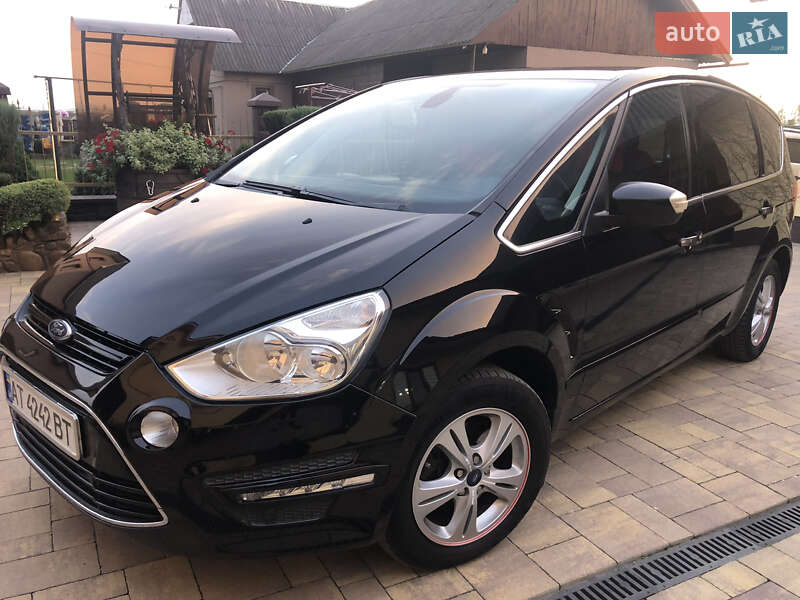 Легкові Ford S-Max