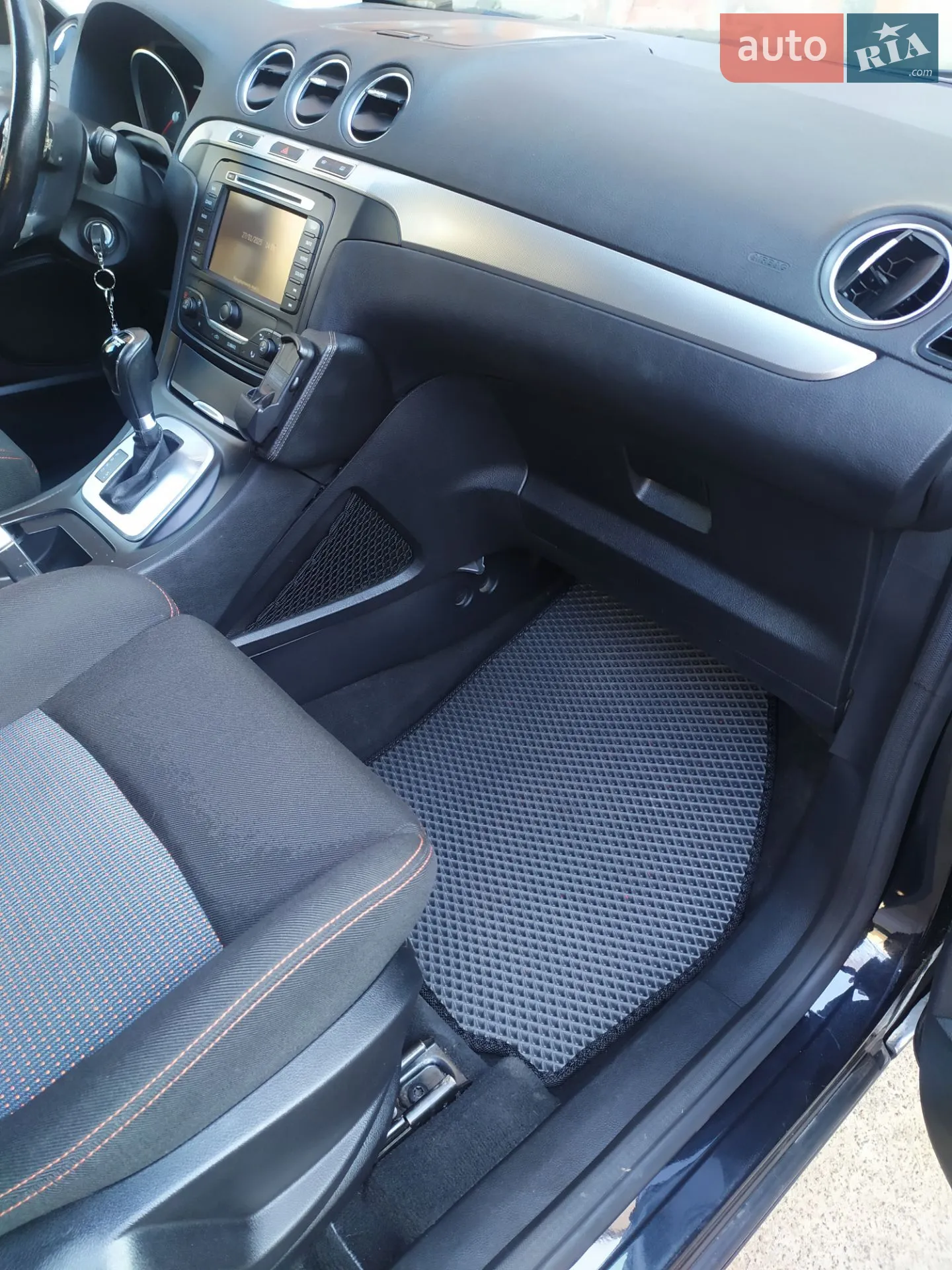 Ford S-Max 2011 VIN WF0SXXGBWSBM24088 фото оголошення 6 з 12