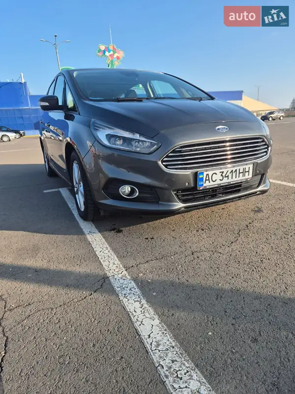 Ford S-Max