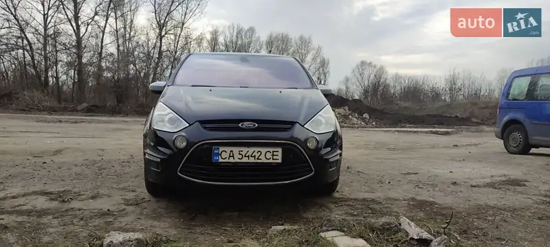 Ford S-Max 2012