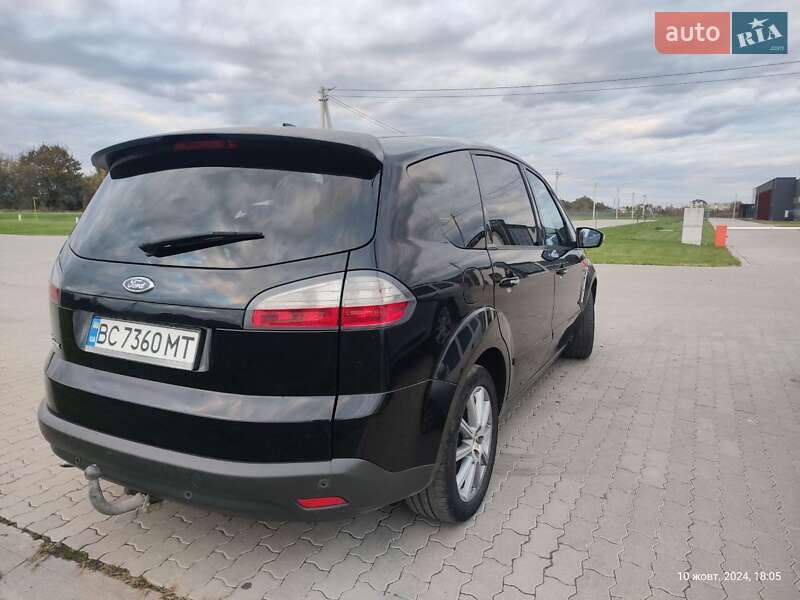 Минивэн Ford S-Max 2010 в Буске