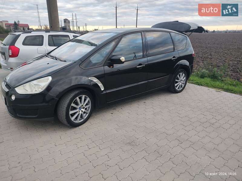 Минивэн Ford S-Max 2010 в Буске