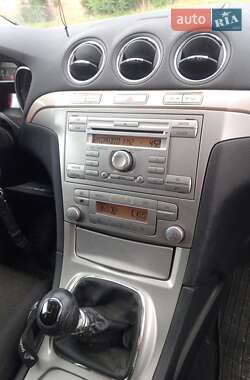 Минивэн Ford S-Max 2006 в Косове фото 9 Минивэн Ford S-Max 2006 в Косове