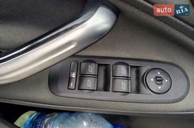Минивэн Ford S-Max 2006 в Косове фото 7 Минивэн Ford S-Max 2006 в Косове