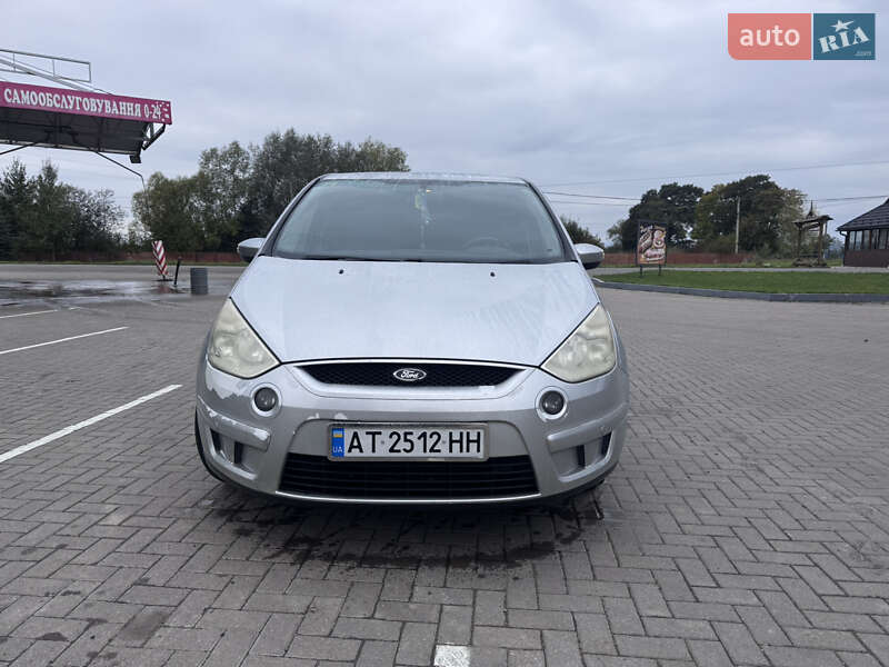 Ford S-Max