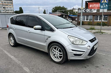 Ford S-Max  2010