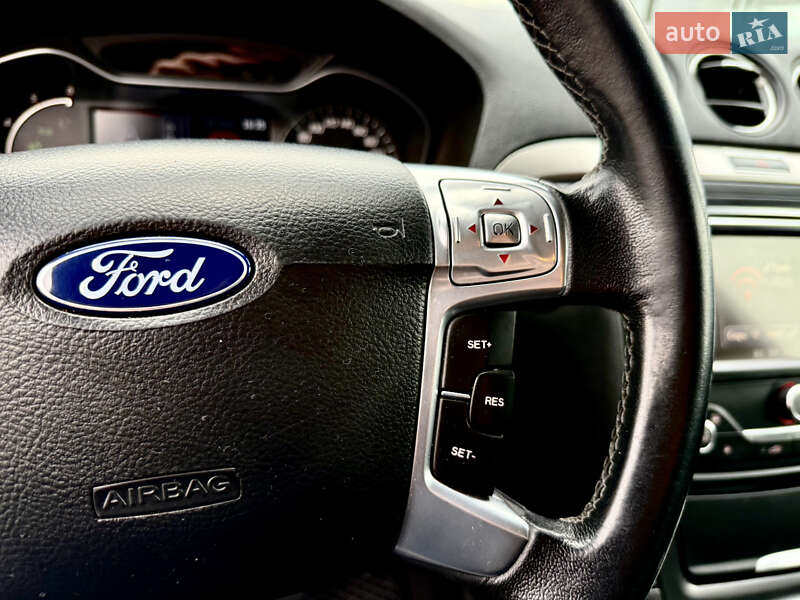 Минивэн Ford S-Max 2014 в Львове фото 31 Минивэн Ford S-Max 2014 в Львове