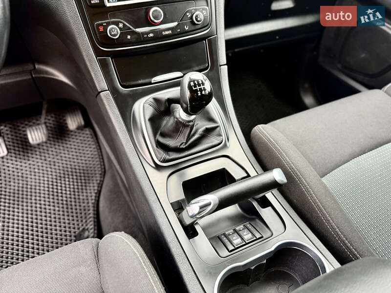 Минивэн Ford S-Max 2014 в Львове фото 40 Минивэн Ford S-Max 2014 в Львове