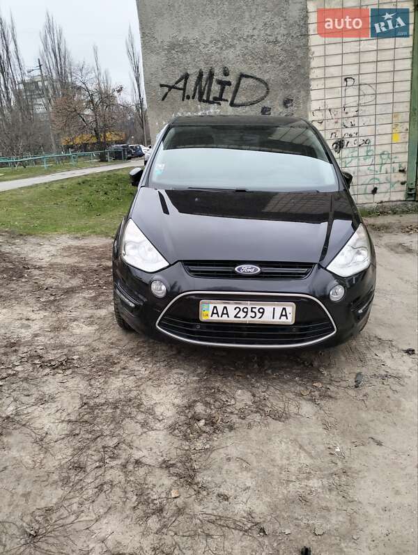 Ford S-Max