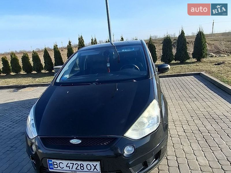 Легкові Ford S-Max