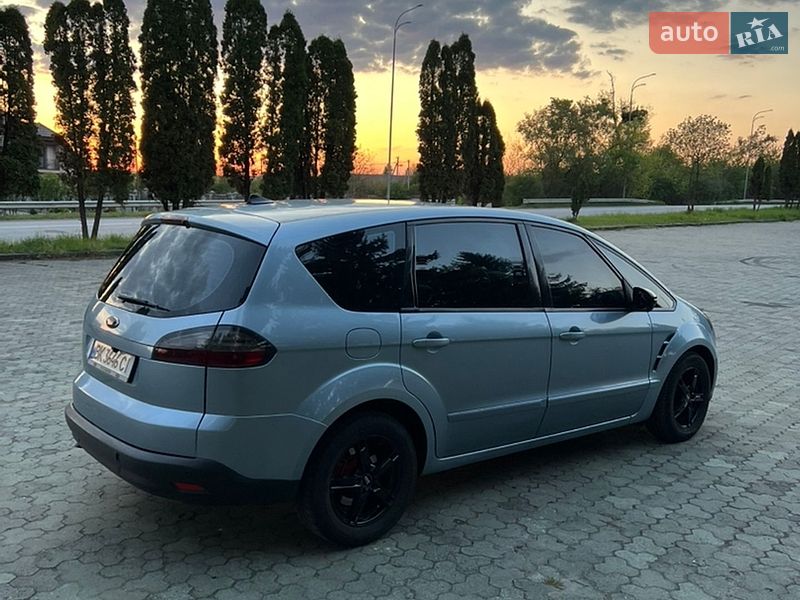 Минивэн Ford S-Max 2008 в Дубно