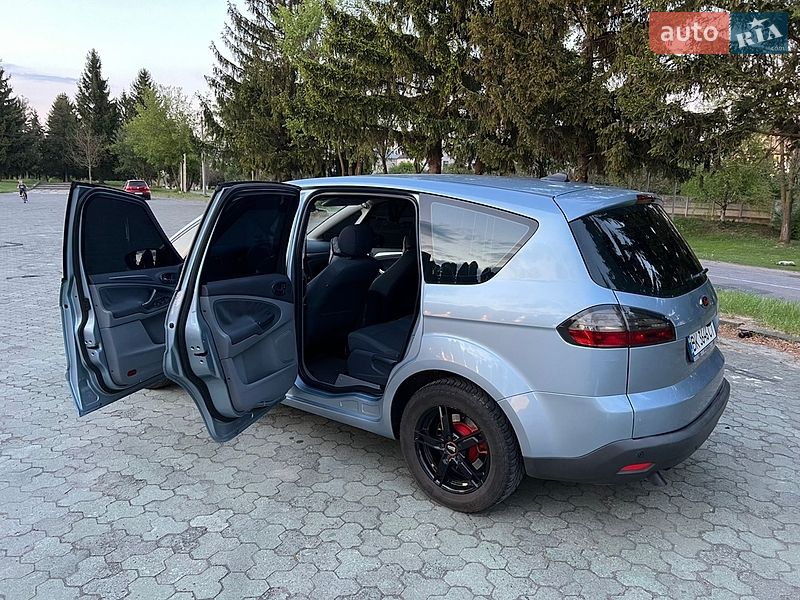 Минивэн Ford S-Max 2008 в Дубно