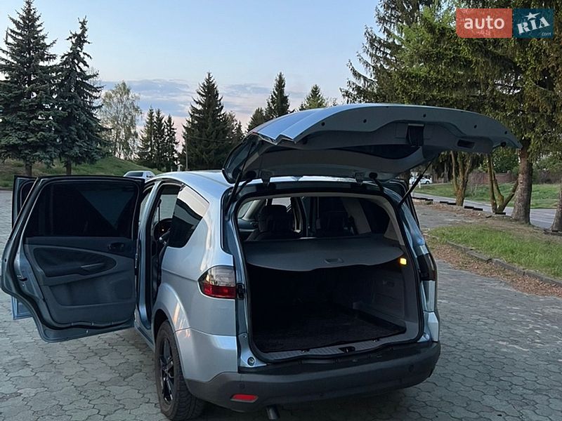 Минивэн Ford S-Max 2008 в Дубно