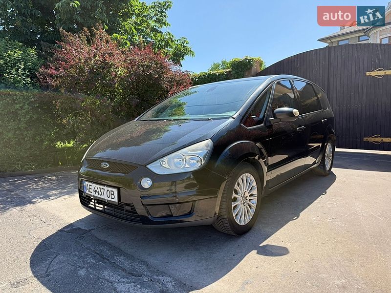 Ford S-Max