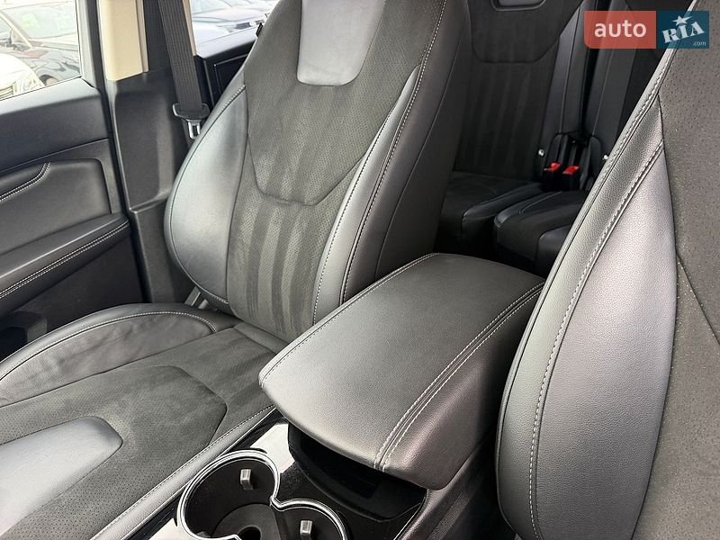 Минивэн Ford S-Max 2017 в Виннице
