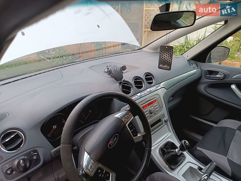 Минивэн Ford S-Max 2008 в Краснокутске фото 9 Минивэн Ford S-Max 2008 в Краснокутске