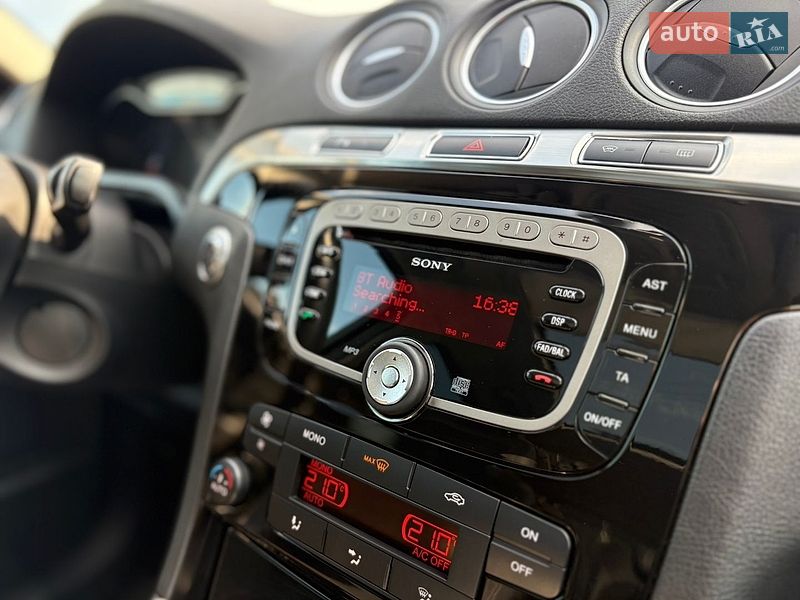Минивэн Ford S-Max 2013 в Львове