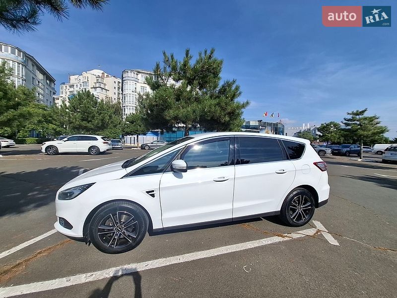 Ford S-Max 2016