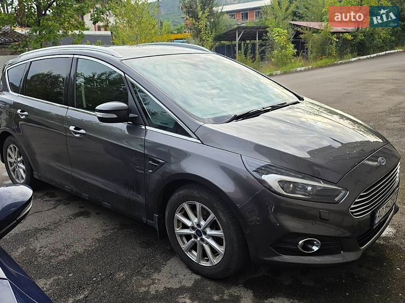Ford S-Max 2016
