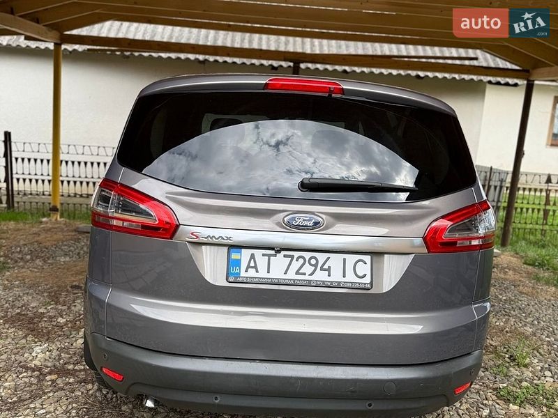 Ford S-Max 2012