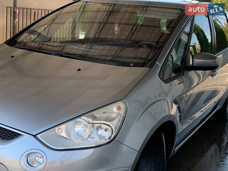 Минивэн Ford S-Max 2006 в Кременце