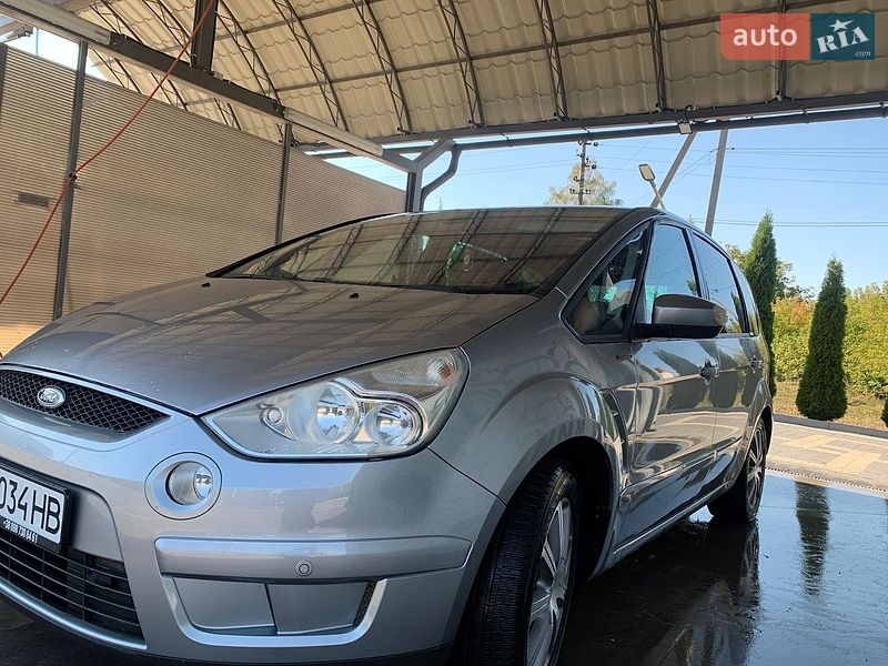 Минивэн Ford S-Max 2006 в Кременце