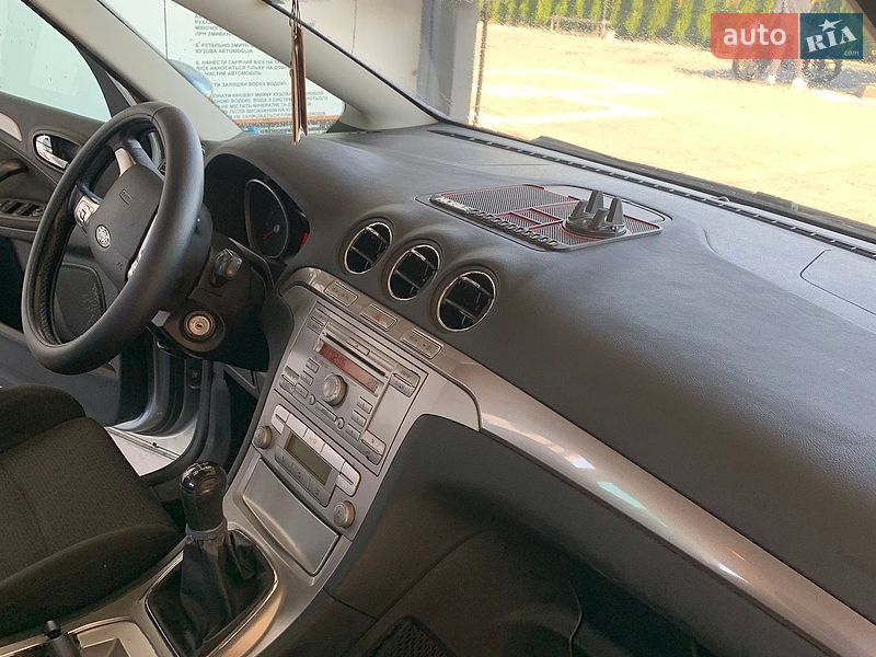 Минивэн Ford S-Max 2006 в Кременце