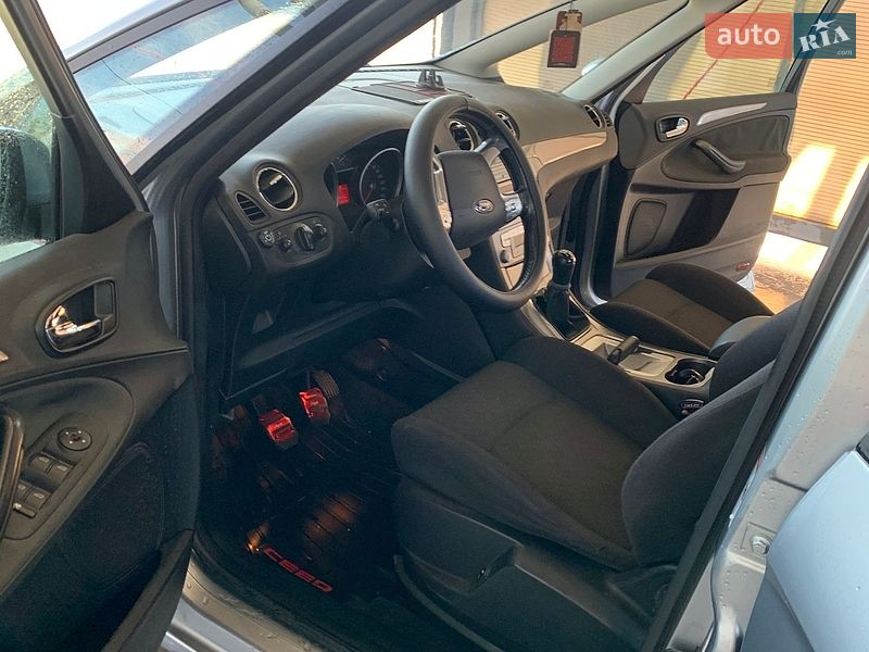 Минивэн Ford S-Max 2006 в Кременце