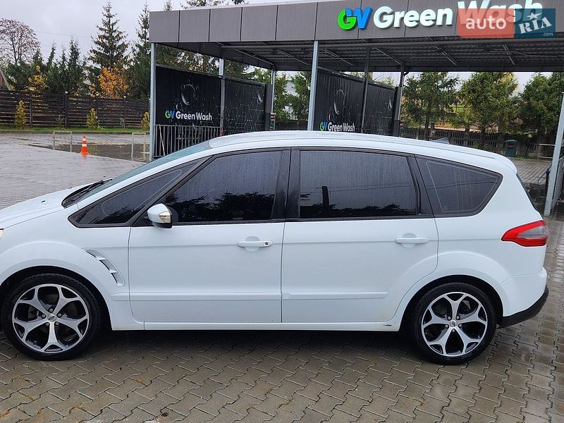 Минивэн Ford S-Max 2013 в Тлумаче