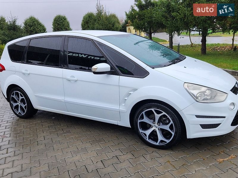 Минивэн Ford S-Max 2013 в Тлумаче