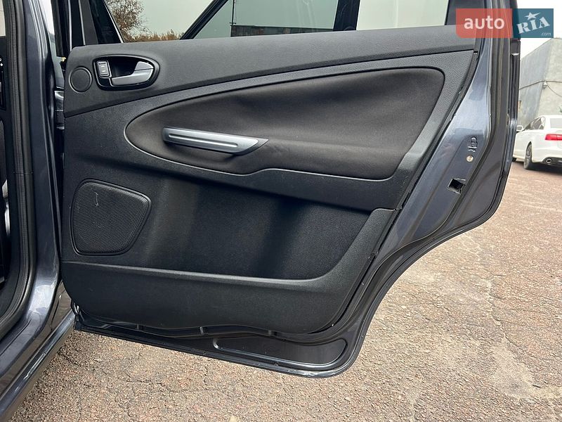 Минивэн Ford S-Max 2009 в Ровно