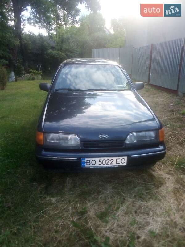 Хетчбек Ford Scorpio