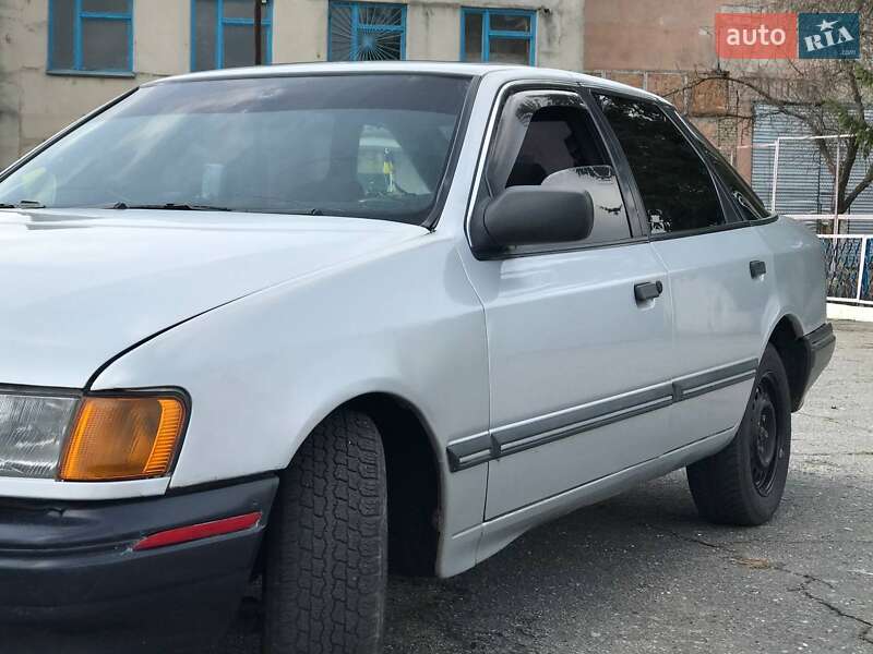 Лифтбек Ford Scorpio 1989 в Мироновке