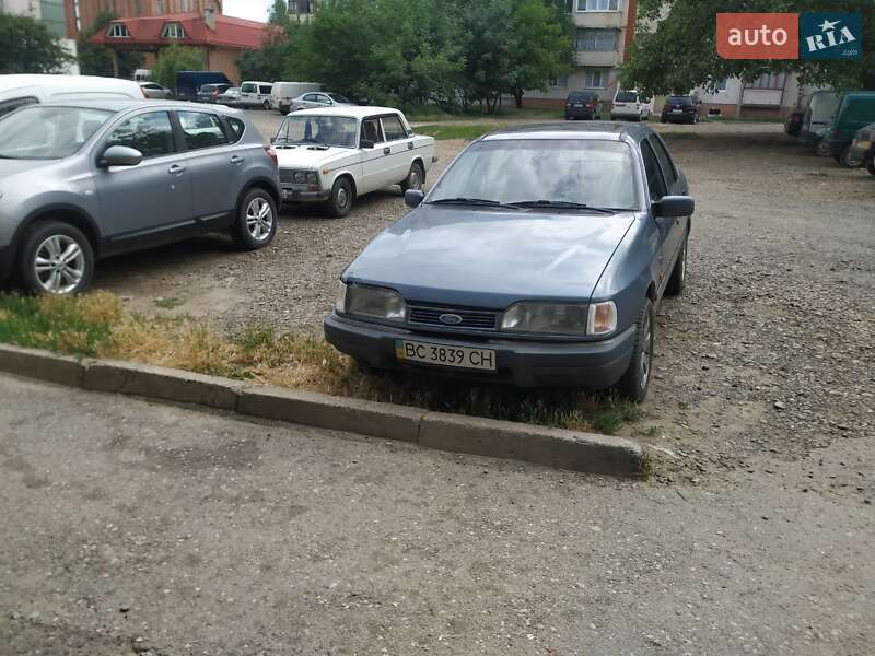 Седан Ford Sierra