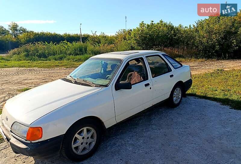 Седан Ford Sierra