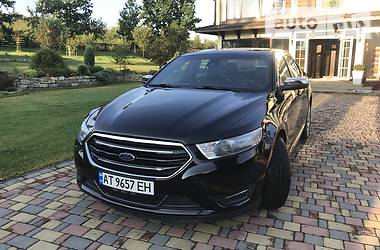 Ford Taurus  2017