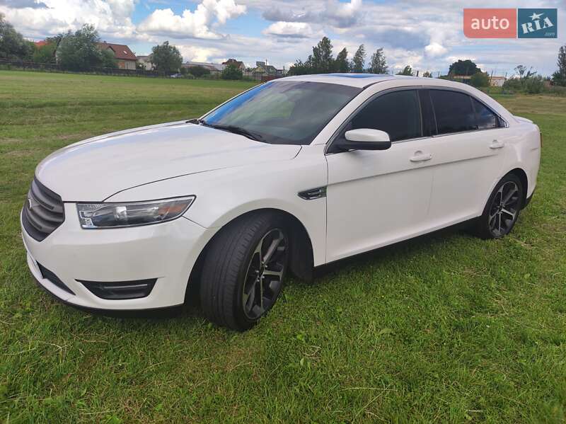 Ford Taurus