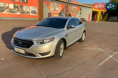 Ford Taurus Limited  2018
