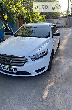 Ford Taurus  2014