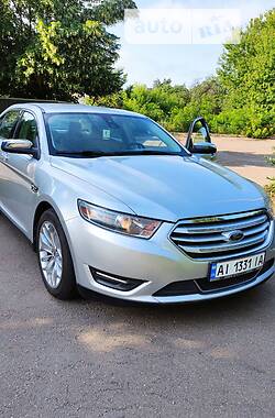Ford Taurus  2018