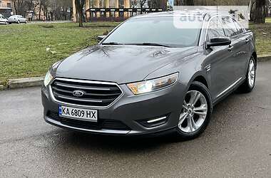 Ford Taurus  2012