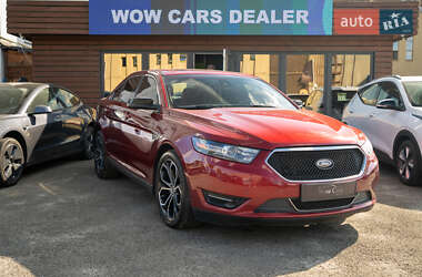 Ford Taurus  2015