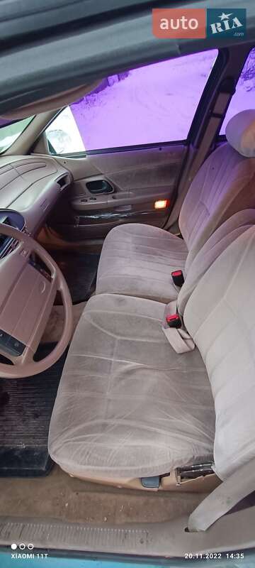 Седан Ford Taurus 1989 в Нежине
