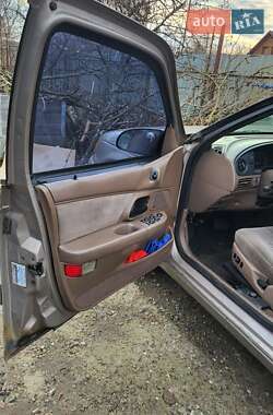 Ford Taurus  1995
