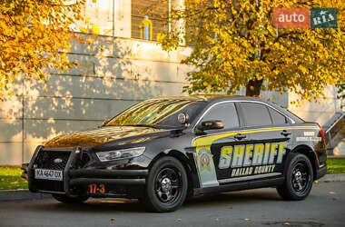 Ford Taurus  2017