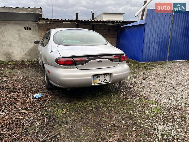 Ford Taurus