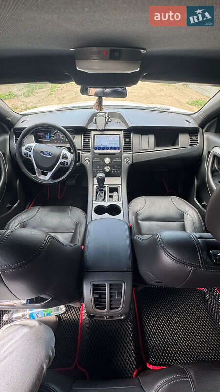 Седан Ford Taurus 2014 в Харкові